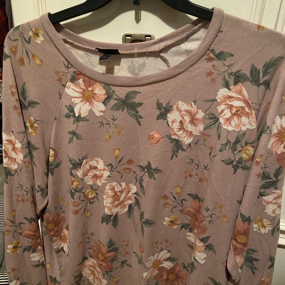 Floral Pink Lightweight Sweater - Picture 1 of 2